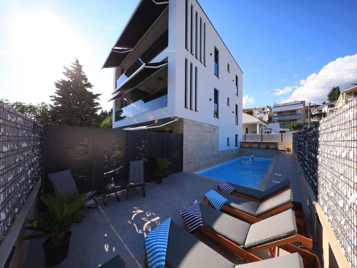 Adastra Apartments Maslenica Exterior photo