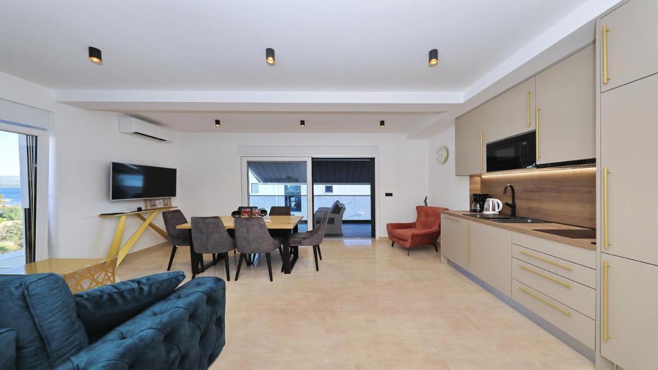 Adastra Apartments Maslenica Exterior photo