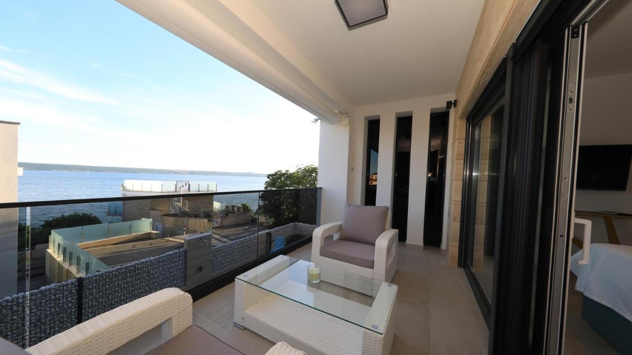 Adastra Apartments Maslenica Exterior photo